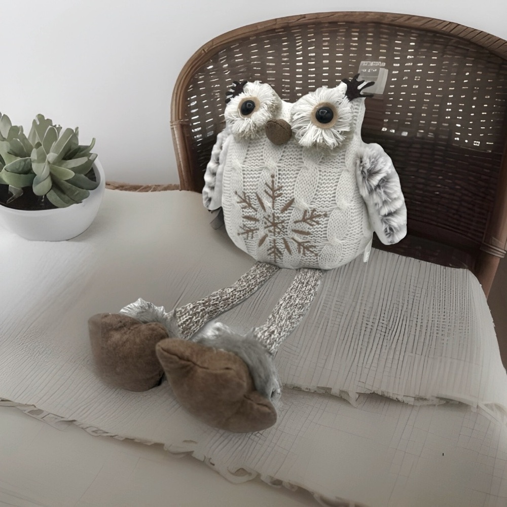Weighted Sitting Owl - Knitted Body with Fluffy Accents, Faux Fur, Dangling Legs